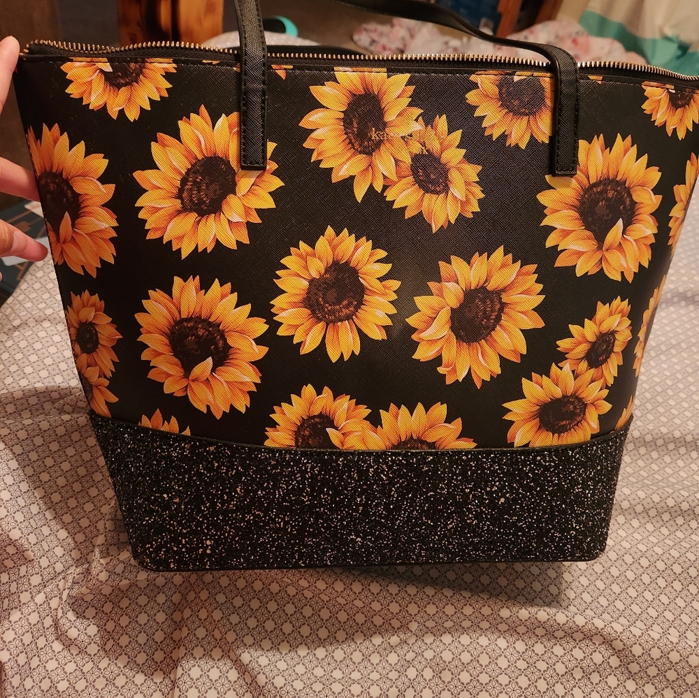 Kate spade sunflower purse